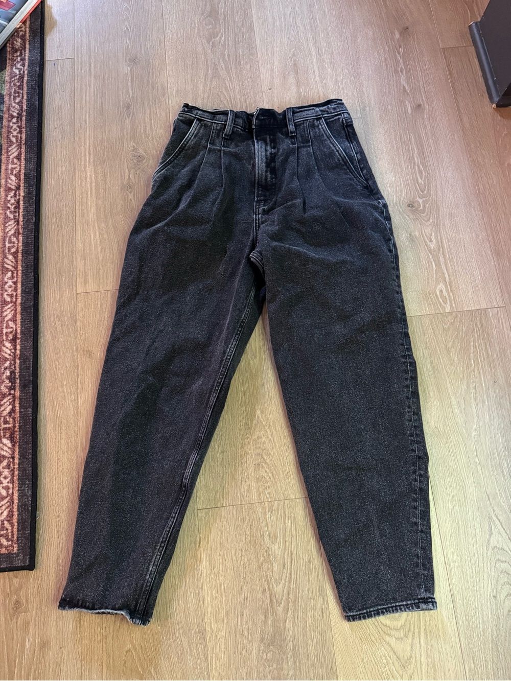 Abercrombie & Fitch Black '80s Mom Jeans Ultra High Rise